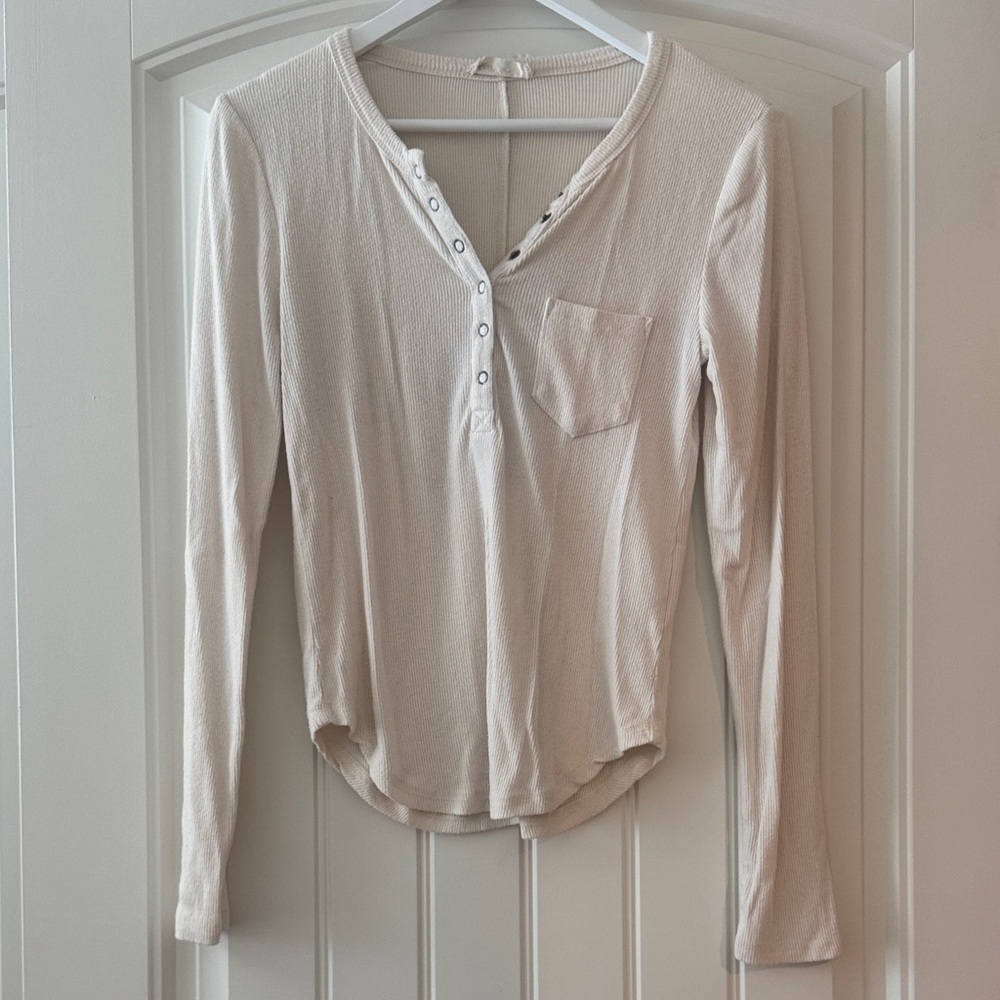 Waffle-Knit Long Sleeve Henley Top in Cream
